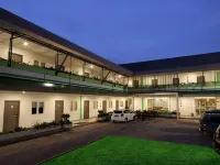 Three Eight Front One Boutique Batu Malang Hotels in Batu City