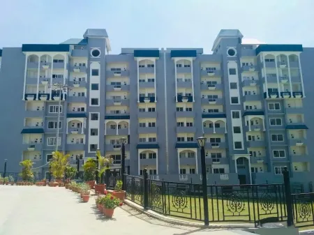 PENTHOUSE WITH MOUNTAIN VIEW