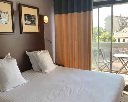 Hôtel du Centre Annemasse Hotels in Annemasse