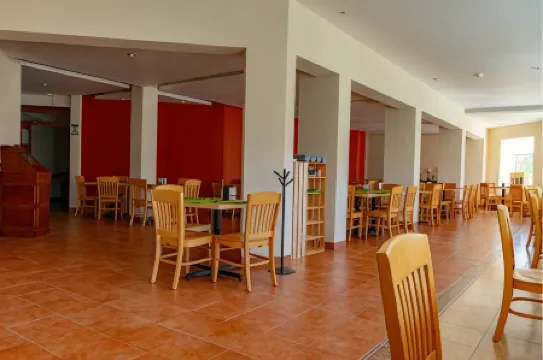 Los Lagos de Montebello