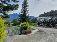Sling & Stone Mountain Suites Hotels in Kundasang