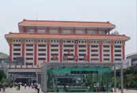 Yutai Hotel Apartment (Dongmen Pedestrian Street Luohu Port Branch) - Bergblick