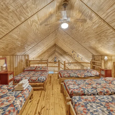Ringers Lodge   Spacious 6-bedroom house on the River in charming Concan