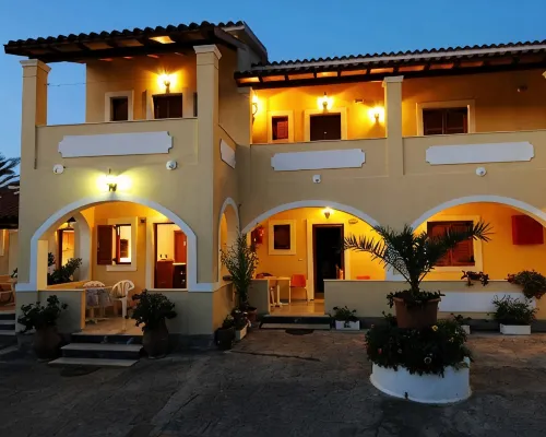 Feeloxenia Corfu Apartments Hotels in Thinali