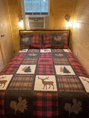 Cozy Cabin in the woods near charming Hermann