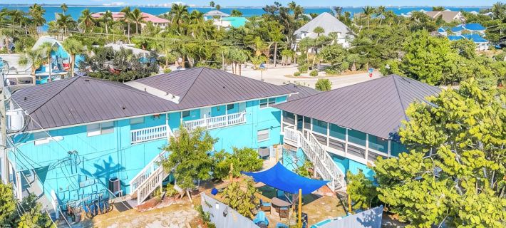 Seahorse Suites #3. Island Living at it's Best! Hotels in Sanibel