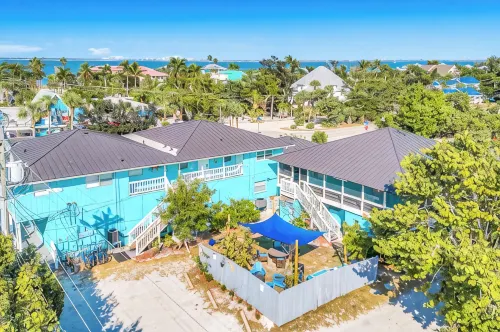 Seahorse Suites #3. Island Living at it's Best!