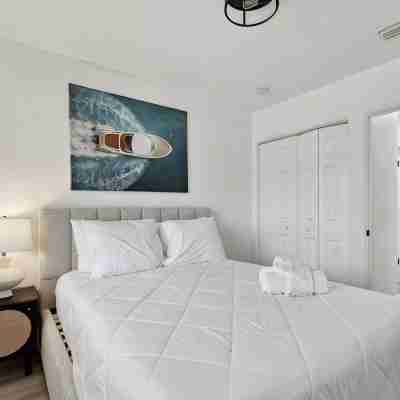 1 Bedroom Treasure Island Getaway Rooms