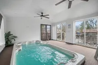 Buckeye Oasis - Jacuzzi