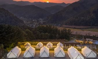 Hongcheon Tori I Pool Villa & Glamping