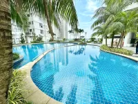 Country Garden Danga Bay InStyle Sea View Homestay Suite by NEO - Пляж