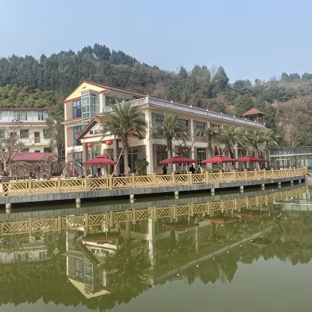 Jintang Longgushanju