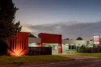 High Street Motel