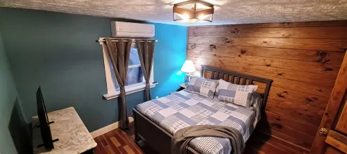 Paradise Mountain Getaway! Hot Tub to Relax after Hiking, Fishing, & Fun Here! - Alppimaja