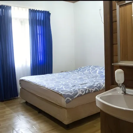 Grand Equator Hotel