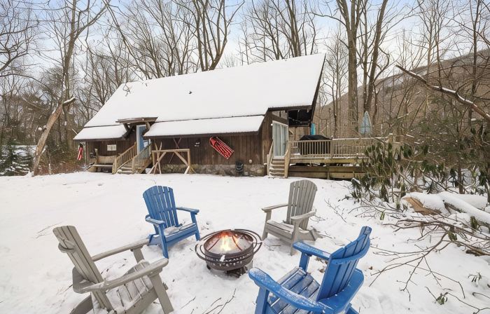 1 Min to Camelback! Creekside Escape + FirePit & BBQ