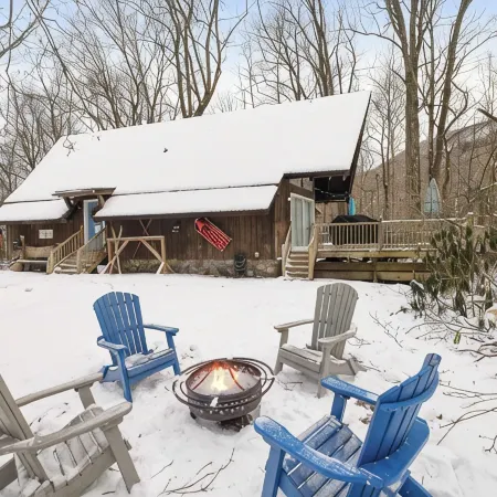 1 Min to Camelback! Creekside Escape + FirePit & BBQ