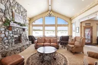 North Shore Lodge  8 bed 11 bath on Island Park Reservoir with Private Dock - 4-Star