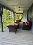 Romantic Getaway at Honeymoon Cottage