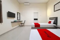 RedDoorz at Hotel Galaksi Ponorogo