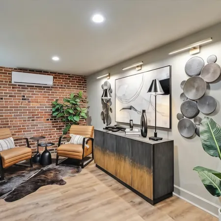Bohemian Luxury-Downtown Jackson: Chic, industrial lofts in heart of the city!