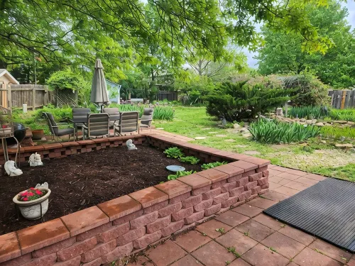 Sleeps 12! Main Level Primary Suite - Beautiful Backyard Oasis!