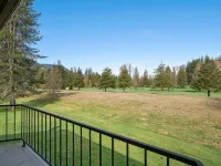 Charming Condo Retreat ウェルチズのホテル