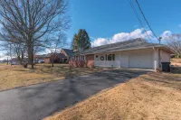 Modern Comfort & Convenience – 3BR Home Next to Juniata College! - 4-Star