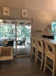 Quaint, quiet tabby cottage under the live oaks Mid Island St. Simons Near Food - 2-Star