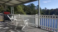 The Grey Goose (Waterfront) Historic New Bern - Private Beach - BRING YOUR BOAT!