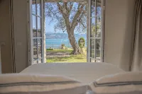 VILLACASTELLOPORTOVENERE WITH LARGE GARDEN AND MEMORABLE SEA VIEW - วิลล่า