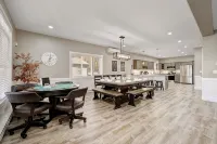 New Modern Luxury Lakeview Haven: Lake Access,HotTub, Game Room, FirePits, Ski - Gym