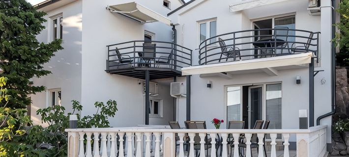 Apartments Matea with Infinity  Pool       Top 4 Hotéis em Opcina Karlobag
