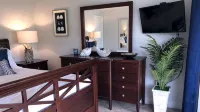 Paradise awaits, remodeled, marina, pickleball, tennis, pools, salt water lagoon - 2 ดาว