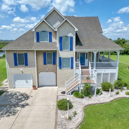 Secluded Waterfront Hideaway- Pet Friendly-Close to OBX and Duck Hunting