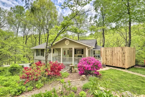 Raven Rock - 31 Acres, HOT TUB, Stream, fire Pit, Private, High Speed Internet - Chalets