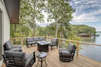 The Nest at Eagle Bay Cove on Lake D'Arbonne with pool, boathouse and game room! - Wi-Fi