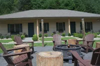 Salty King Salt Lodge