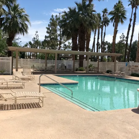 PGA WEST 2 BEDROOM ON GOLF COURSE WITH MOUNTAIN VIEWS POOL SPA & BIKES #246020