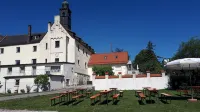 Citycastle in centre of town, 4guests, parking, internet2-3bedrooms, 90sqmtr.