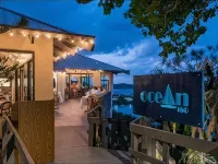 Mermaid Escape~Romantic Getaway Newly Renovated with Luxurious & Stunning Views Hotels in Frydendal