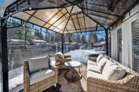 Burney Falls Bungalow - Comfy Atmosphere - Great Location!
