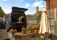 Eighty-Eight, Cathedral View with Private Parking & EV Charger - balcony