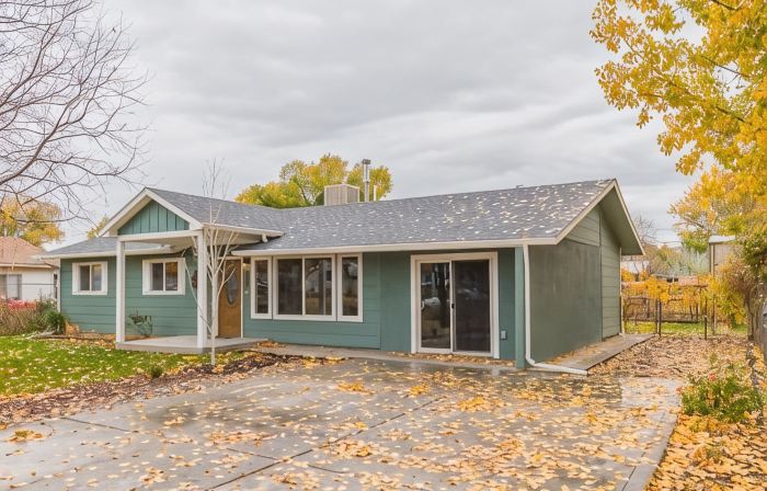 Walk to Downtown [] Game Room [] Private Fenced Yard