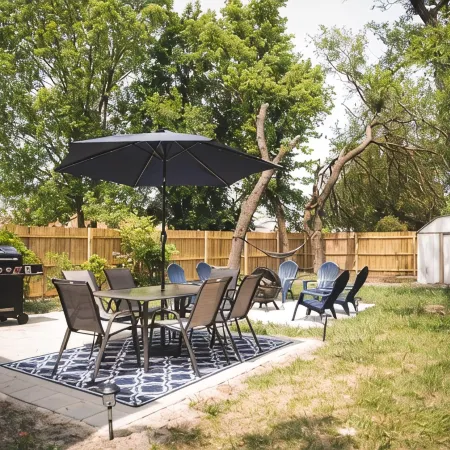 *Freshly Renovated & Clean! Perfect Family Home!*