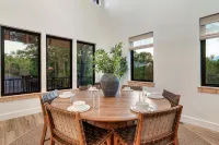 Book Now for Summer! Minutes to Dollywood and Pkwy. Newly Built with Great Views - 4-Star