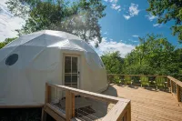 Cozy Glamping Dome on the Greenbrier River - 3-Sterne