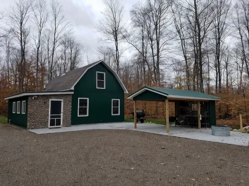 Petoskey - Enjoy the great outdoors from the Cozy and peaceful cabin!