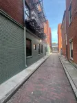 2-bedroom apartment in Cincinnati over the heart of OTR - 2 ดาว