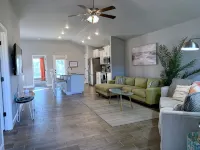 MODERN HOME - firepit & fenced in backyard! - 4-Star